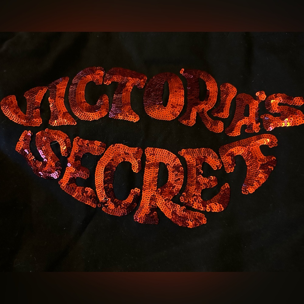 Victoria’s Secret Black Canvas with Red Sequin Lips detailing Weekender Tote - Picture 2 of 10